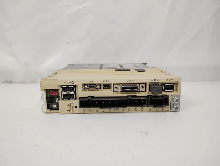 Used YASKAWA SGDV-2R8A11A Servo Drives US | Sporadic Surplus LLC #1058450