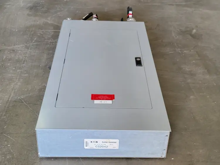 Used EATON CS2042 Switchgears British Columbia CA | Lenmark #243428