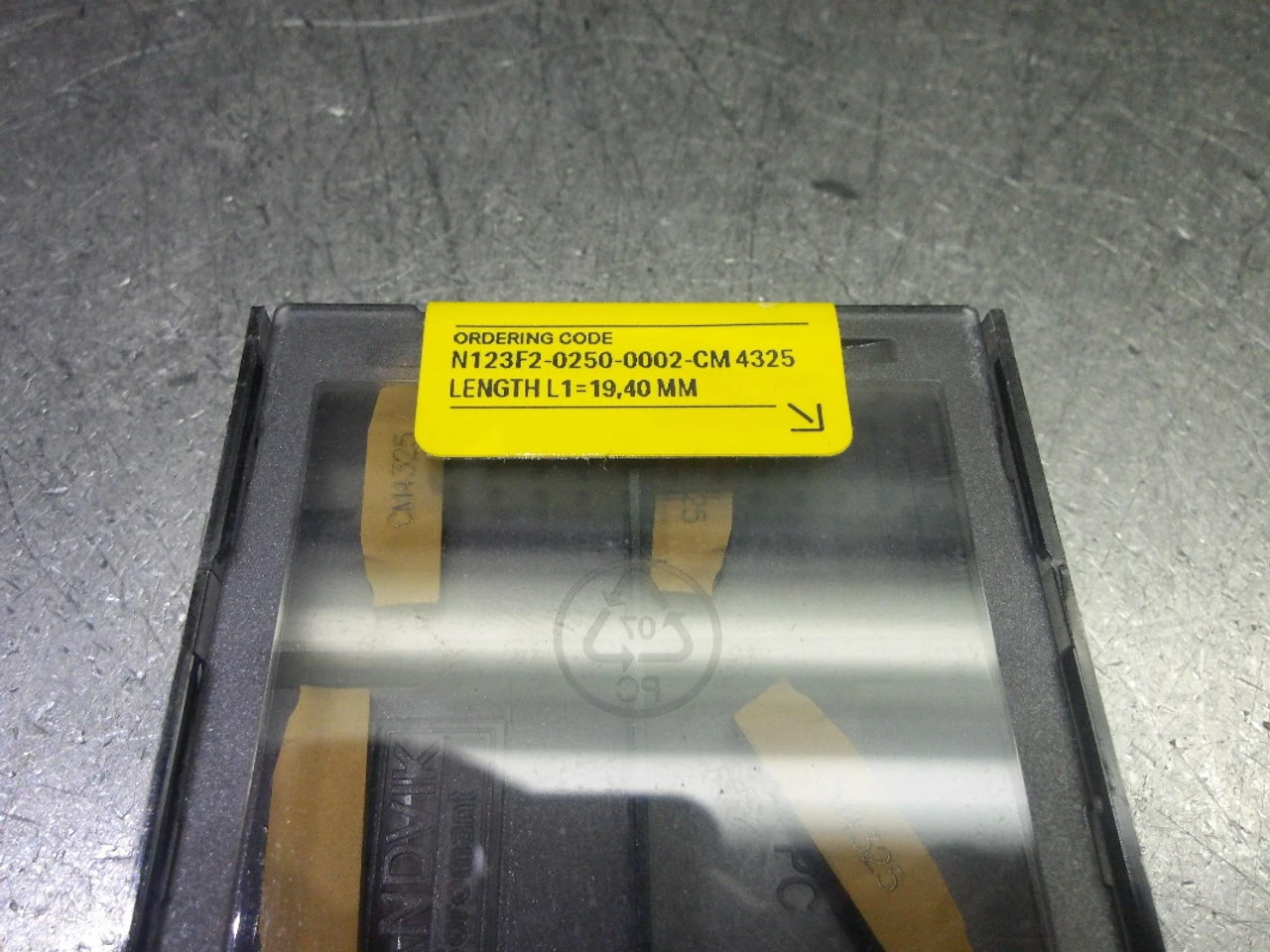 Sandvik Carbide Cutoff Inserts QTY10 N123F2-0250-0002-CM 4325 (LOC2362)