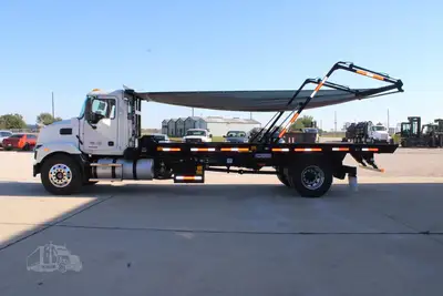 New | in-Stock 2025 MACK MD6 Hooklifts & Roll-Offs Texas US | Roll Off Truck World #1491908