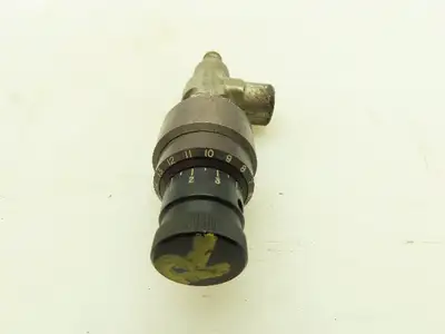 Parker 2F-H5A-V-B-TC Right Angle Metering /Shut-Off Valve 250 PSI  1/8" NPT