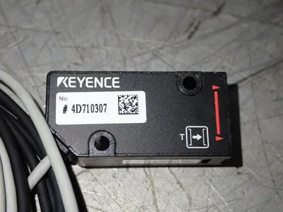 NEW KEYENCE LVNH100