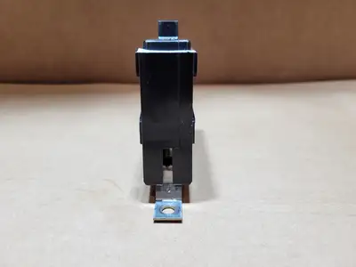 USED CUTLER-HAMMER BAB1015