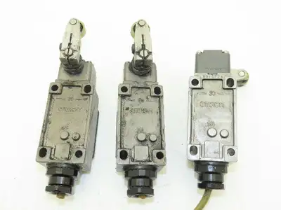 Omron D4B-2511N Roller Rocker Limit Switch IP67 400V 2A Lot of 3