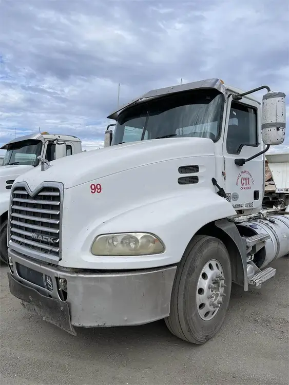 Used 2011 MACK PINNACLE CXU612 Conventional trucks California US | Ben Kaplan Equipment #1182475