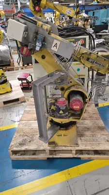 USED 2004 FANUC M-16IB/20 + R-J3IB