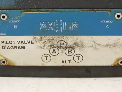 Used VICKERS _UNKNOWN_ Valves/Fittings Indiana US | Arrow Industrial #1316966