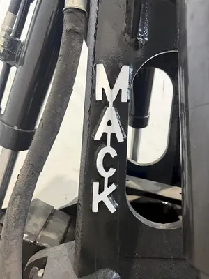*REFURBISHED* MACK HYDRAULIC SCRAP GRAPPLE/CLAW. STOCK #0430726