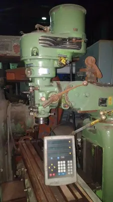 Used Induma 1/S (specification match) Vertical Mills Quebec CA | Machineco #1256343