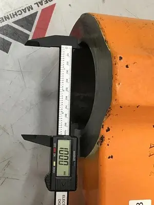 USED CINCINNATI MILACRON VT220-17