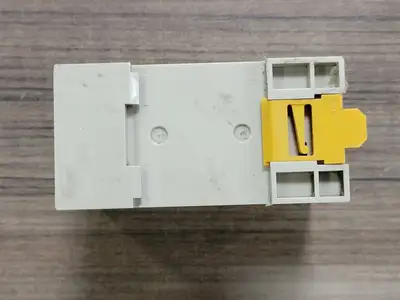 USED OMRON S82K-00305