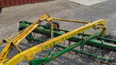 USED JOHN DEERE 640