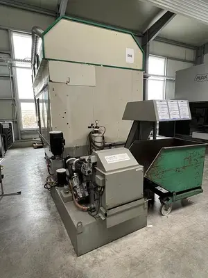 USED 2004 UNISIGN UNIVERS 4