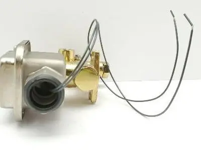 Asco Red Hat NS8300142F Solenoid Valve 1/4" NPT 120V New