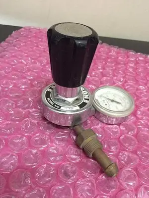 MATHESON 1L-580 GAS REGULATOR