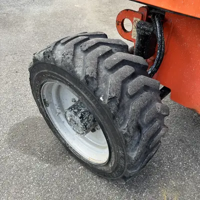USED 2015 JLG 600S