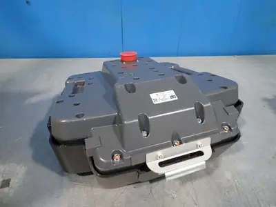 NEW CAT 5516331