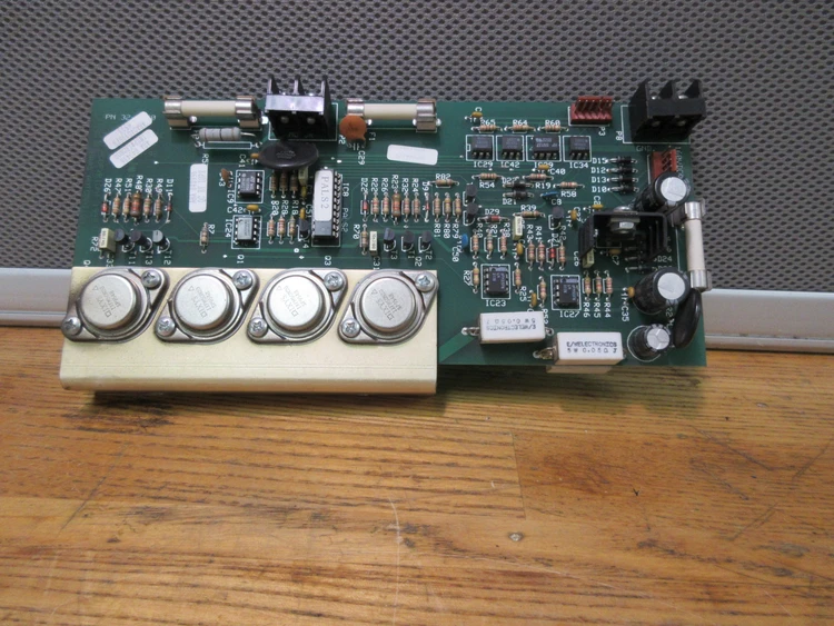 Used 1997 USED HAAS PARTS AND TOOLING 32-4070H BRUSH SERVO DRIVE BOARD Servo Controller Parts Minnesota US | Machinesused.com #1126309