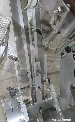 Used INLINE FILLING SYSTEMS NT CAPPER Cappers Quill - Automatic Inline Illinois US | Aaron Equipment #1130447