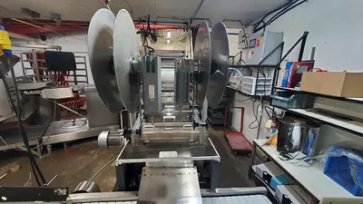 USED MULTIVAC R230