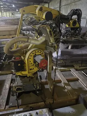 USED 2010 FANUC ROBOTICS M-420IA