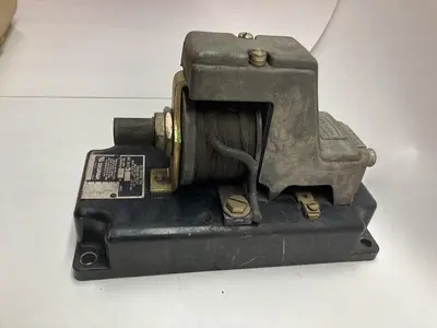 Used SYLVANIA 28UT2-110 Miscellaneous Equipment (Electrical & Power) | Surplus Asset Holdings #1202449