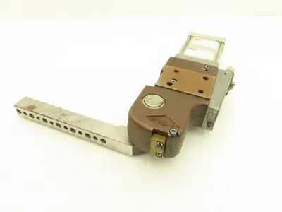 Destaco 82G6N-631E403-02390A Pneumatic Power Clamp 7/8" Square Drive 10" Arm
