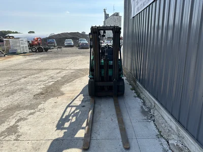 Used MITSUBISHI FGC25N Liquid Propane Forklifts Michigan US | KD Equipment Sales #1548815