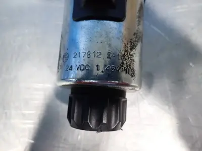 USED REXROTH 4WE10D40/CG24N9DK35L