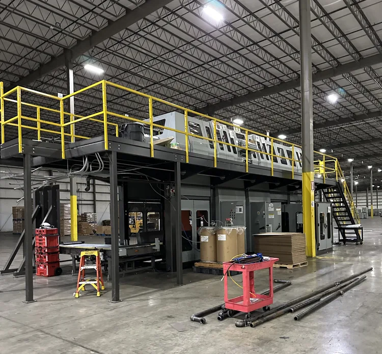 Used 2021 COLUMBIA MACHINE INC. HL9200 Palletizers Washington US | The Equipment Butler #1047482