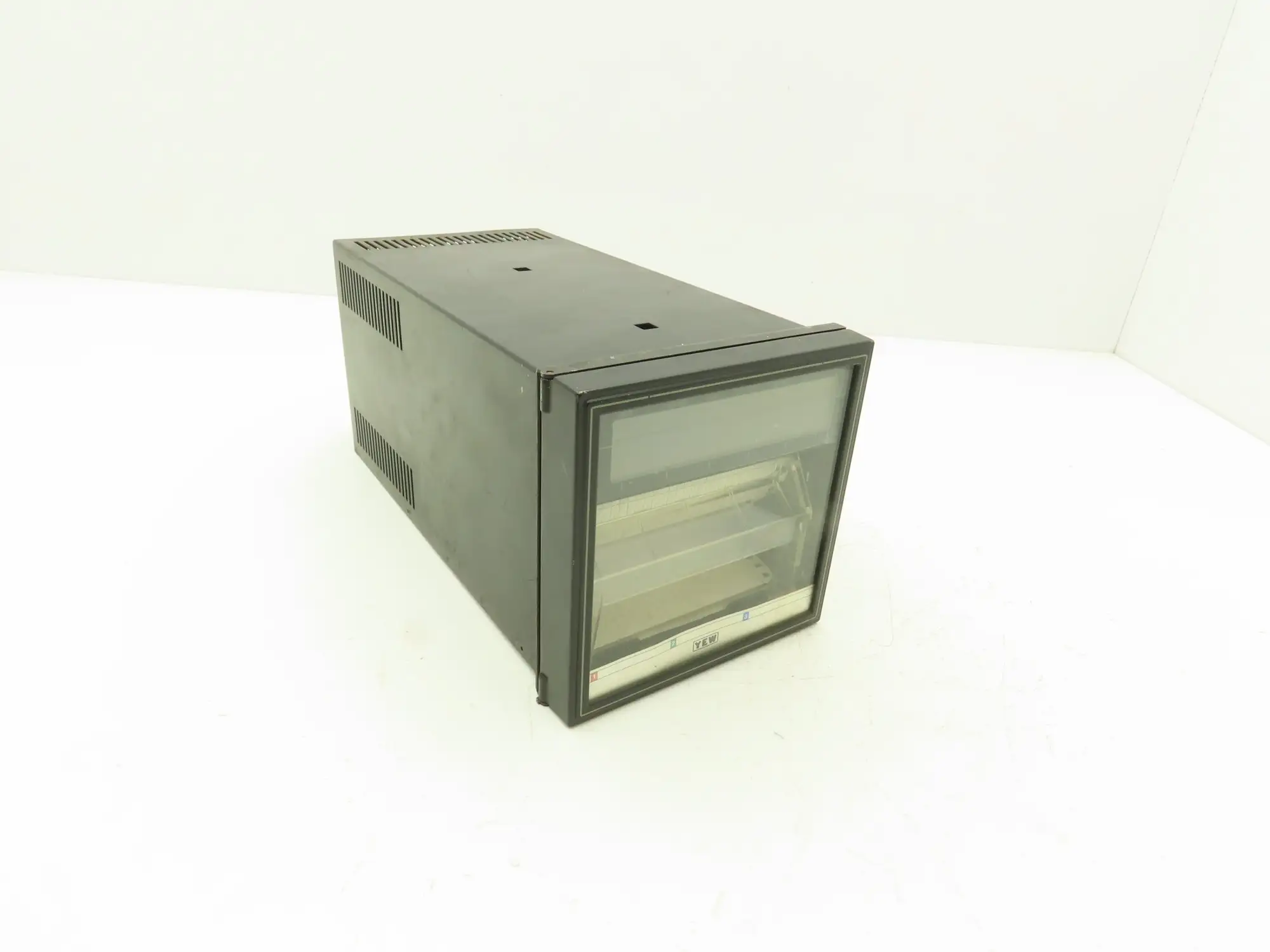 Yokogawa 4153-555/BU/AK-04 Hybrid Chart Recorder 115V AC 60 Hz UR100