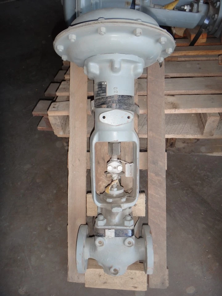 Fisher 3" 300 Class, WCB Stainless Flanged Control Valve