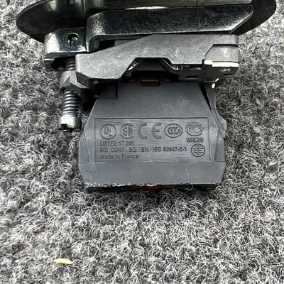 New | in-Stock Telemecanique ZBV-B4 Switch Parts California US | Davliegogo LLC #1708472