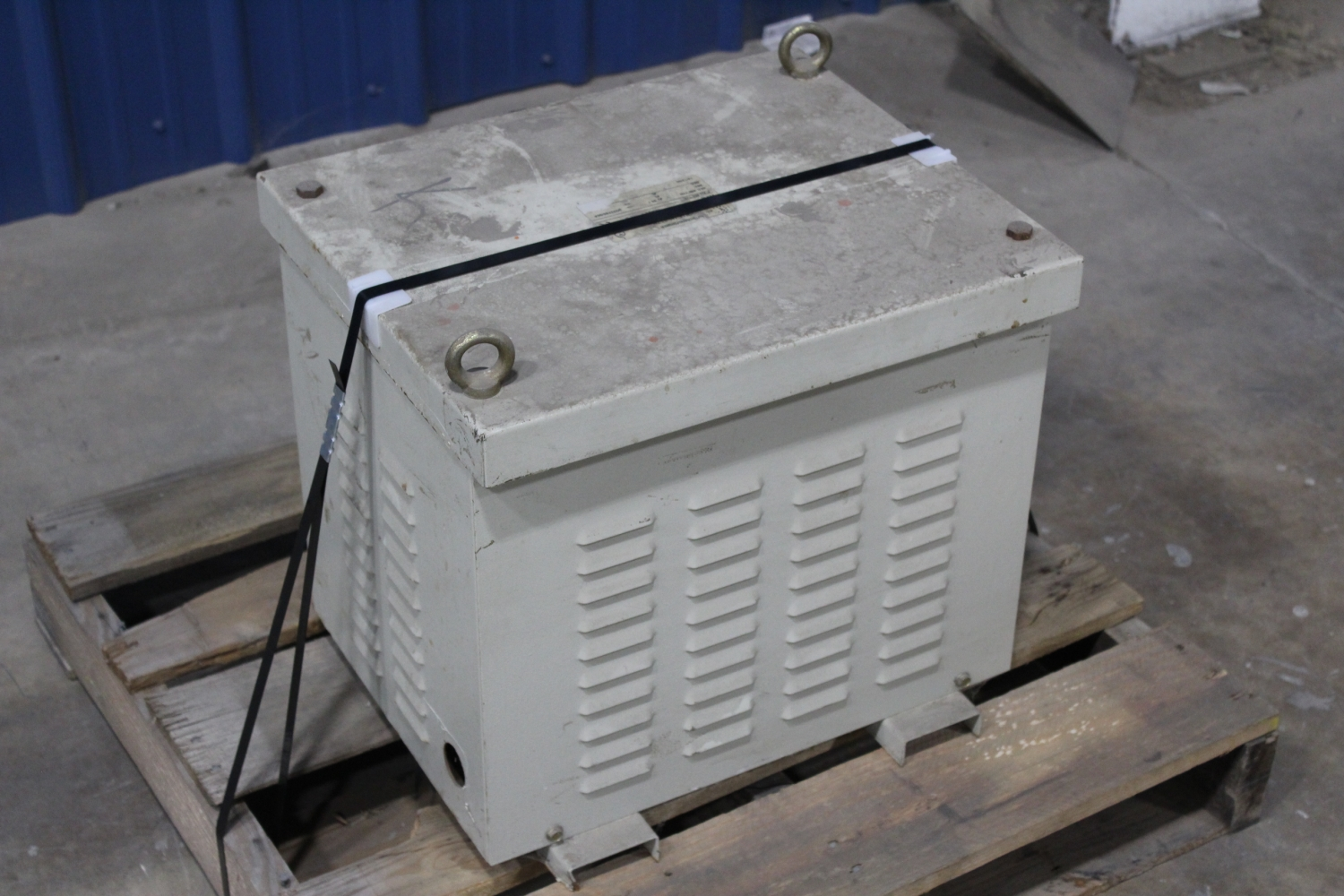 Auto Transformer 460V/400V 60kVA