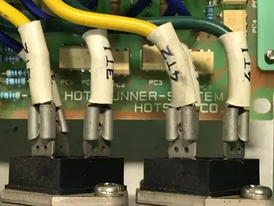 USED HOTSYS HOT-RUNNER SYSTEM