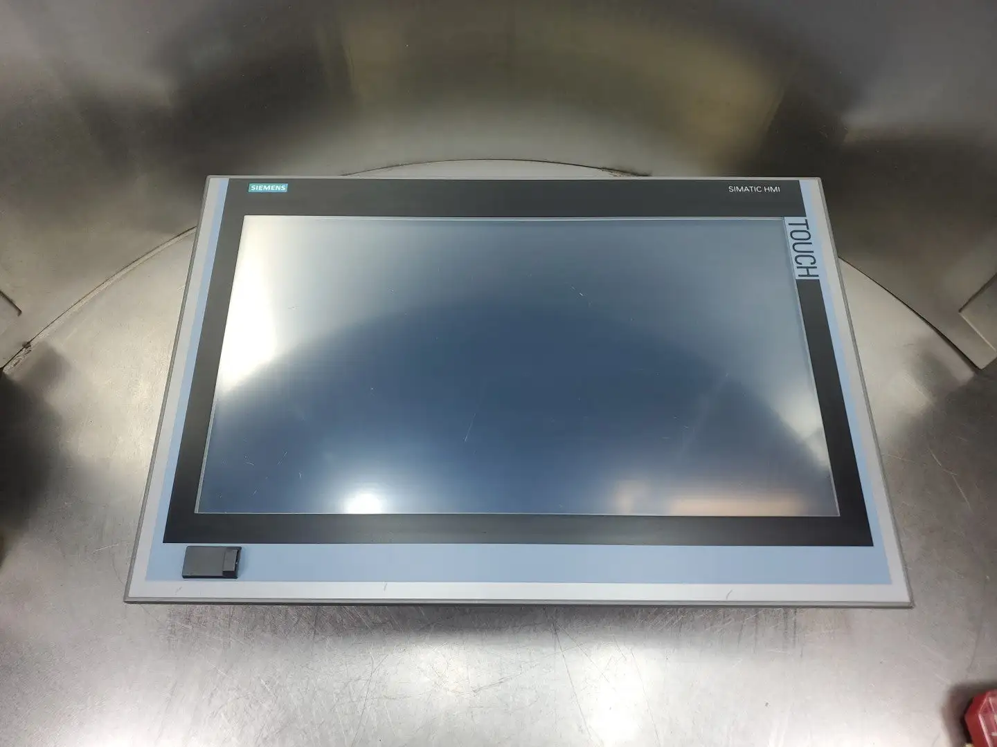 USED Siemens 22" USB 677D SIMATIC Touch Panel w/6AV7260-2GY31-0BX6 IPC Module