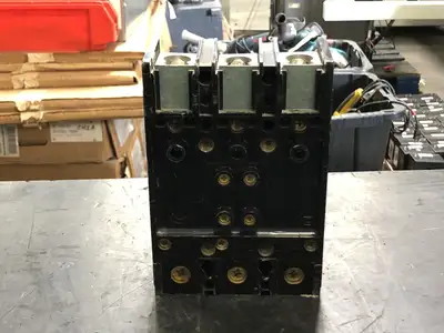 USED WESTINGHOUSE Q2L3225