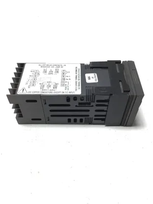 Honeywell UDC1000 Micro-Pro Temperature Controller 7.5VA 2A