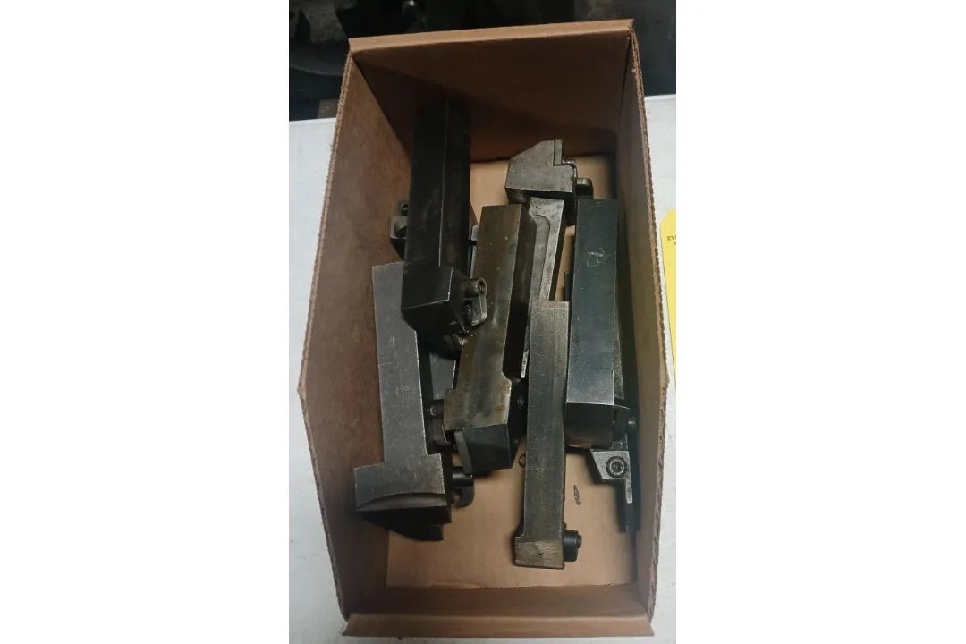 Used _UNKNOWN_ _UNKNOWN_ Tool Holders Ohio US | Thompson Auctioneers #1553972