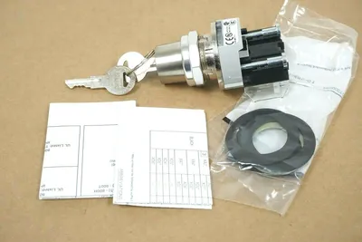 NEW ALLEN BRADLEY 800T-H3220A SER.T 30MM SELECTOR SWITCH 800T PB 800TH3220A