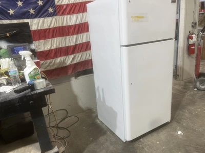 Used FRIGIDAIRE FREEZER ON TOP Refrigerators Michigan US | Miedema Asset Management Group #1320521