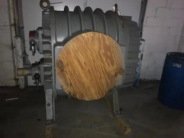 Roots 1833 RAS Whispair Rotary Blower (Rebuilt)