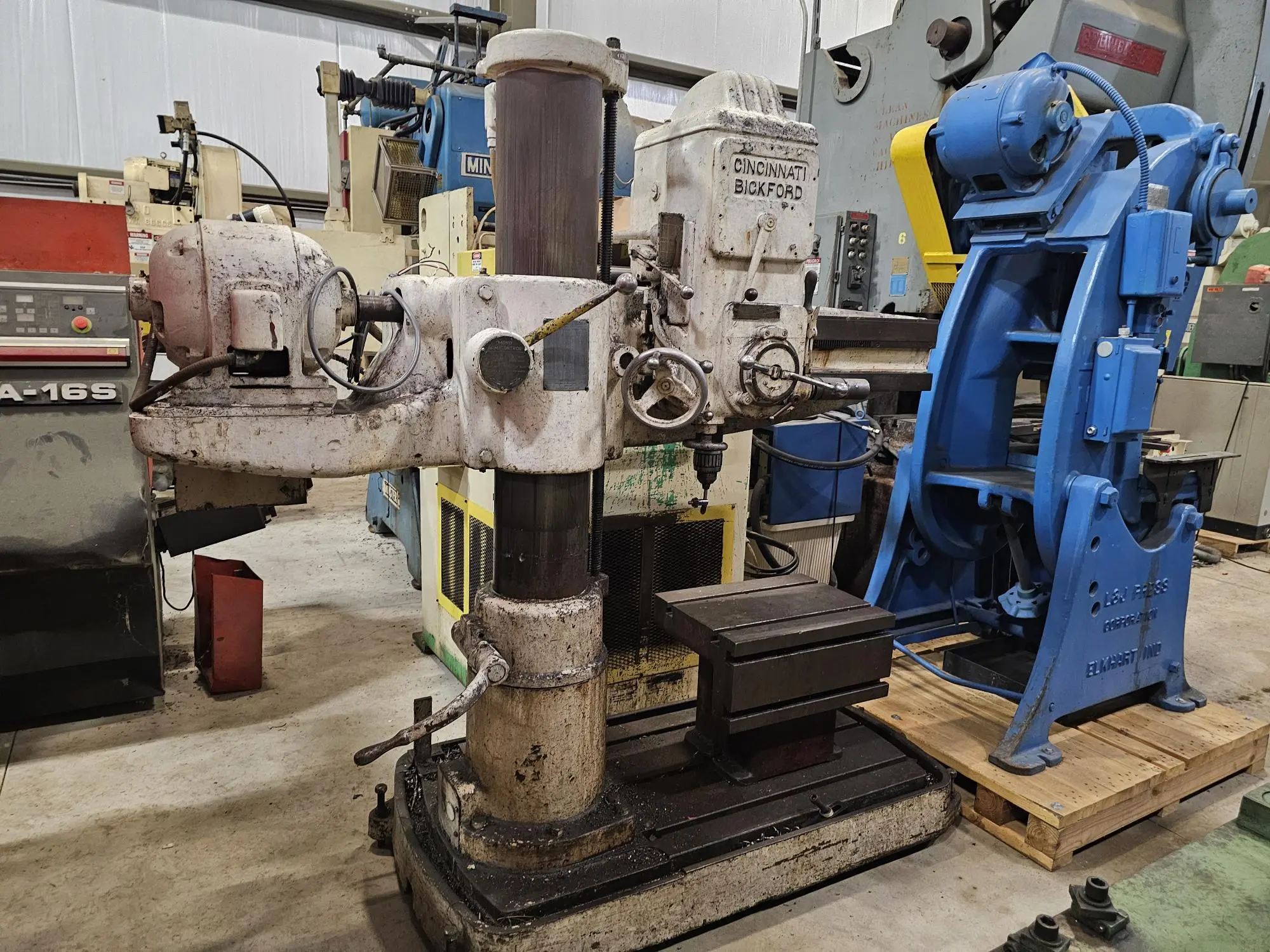 USED CINCINNATI BICKFORD 1R