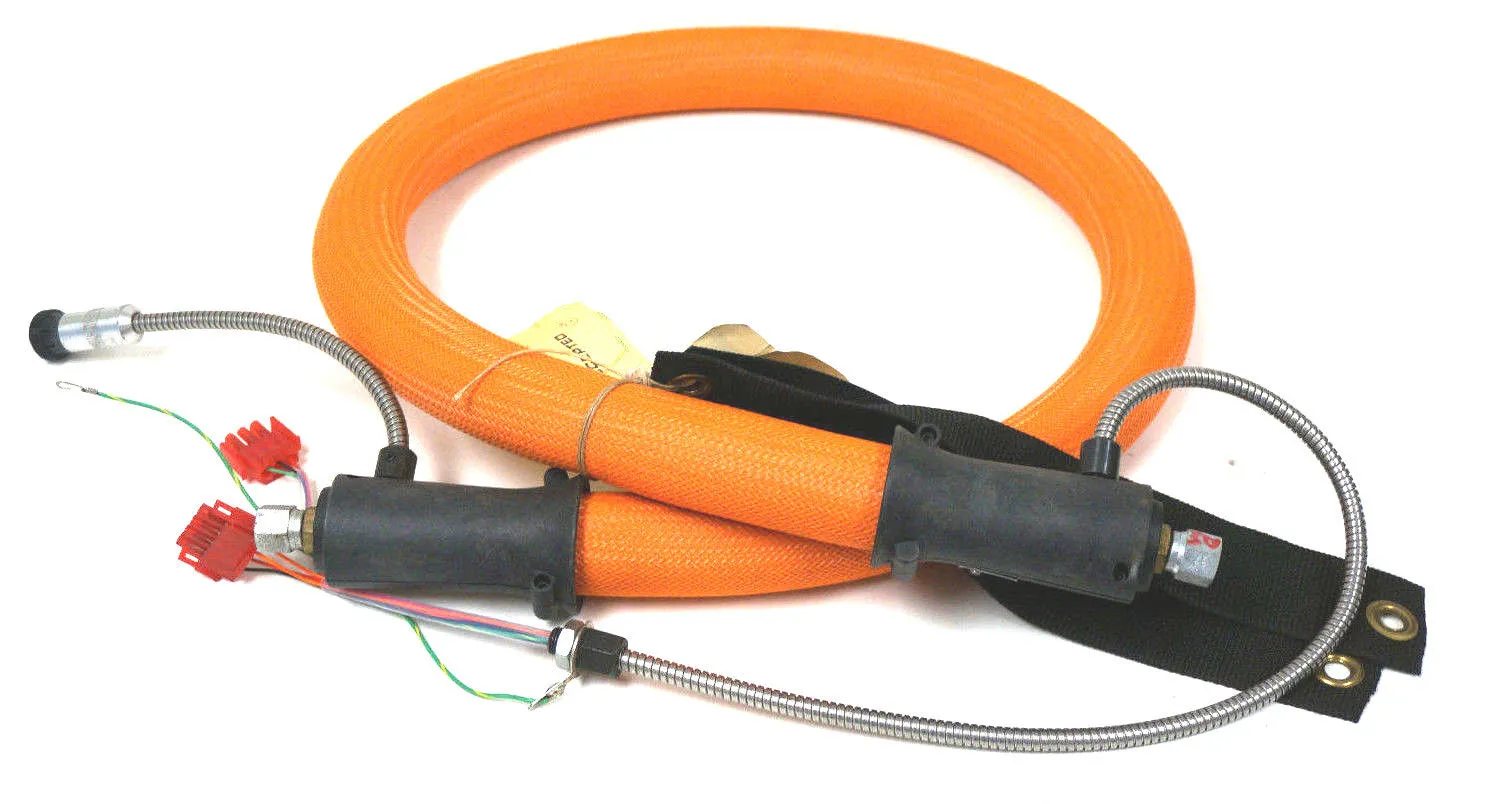 NEW GRACO LTI L09207-105 HOSE W/ THERMISTER 5 FT. 240V, L09207105