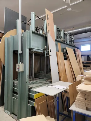 Used _UNKNOWN_ _UNKNOWN_ Laminating Presses British Columbia CA | Coast Machinery Group #1283782