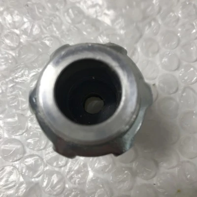 NEW Hubbell SCH1023