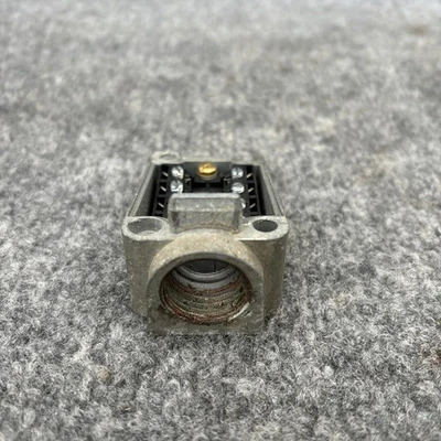 Used Telemecanique C3B-JK04 Base Switch Parts California US | Davliegogo LLC #1705307