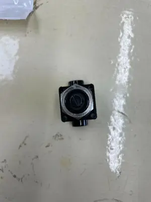 R-800 SERIES MINIATURE PRECISION PRESSURE REGULATOR