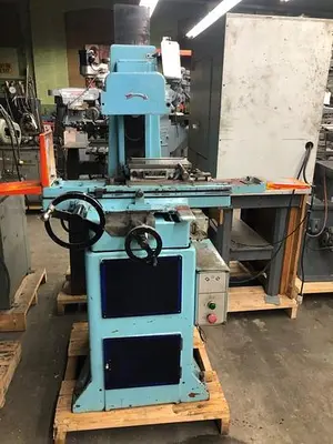 Freeport Hand Operated 6″ x 18″ Surface Grinder, Model SGS618