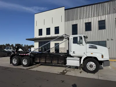 Used 2017 WESTERN STAR 4700 STELLAR Hooklifts & Roll-Offs Minnesota US | Carco Truck & Equipment #1513974